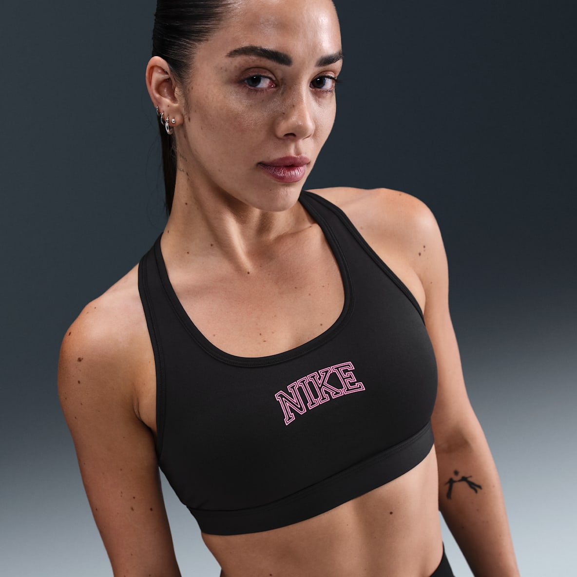 Nike Swoosh Medium Support Nike Swoosh Medium Support Bra deportivo con almohadillas para mujer