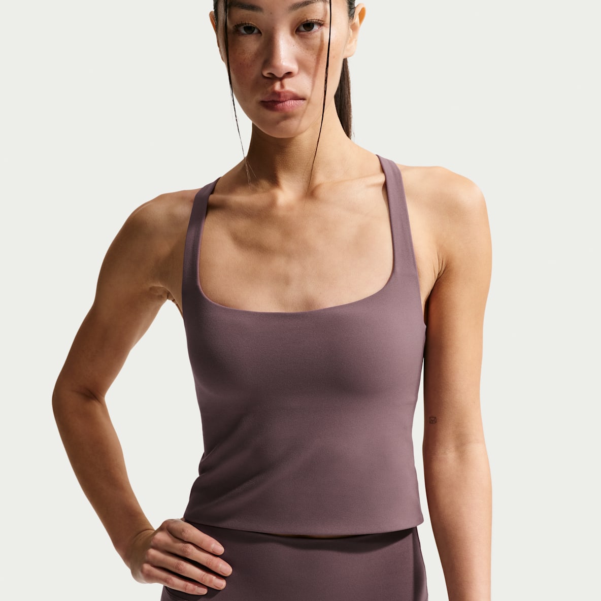 Nike Zenvy Women's Light-Support Sports Bra Tank