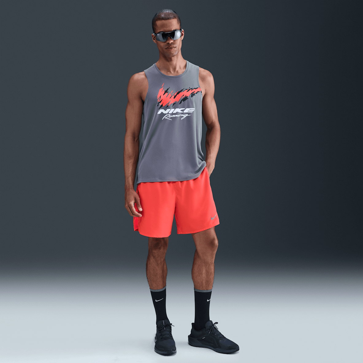 Nike Challenger Nike Challenger Pánské běžecké kraťasy Dri-FIT 2 v 1 (18 cm)