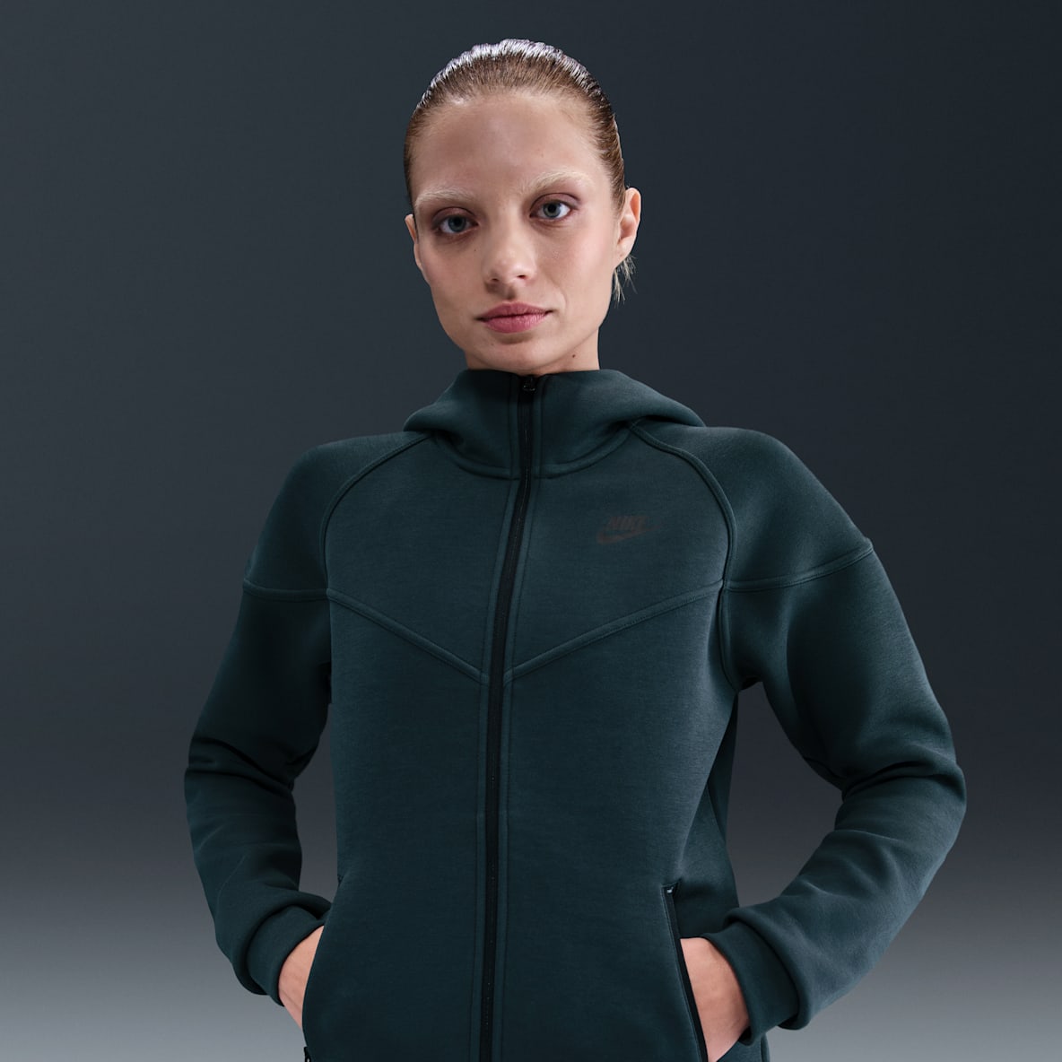Nike Sportswear Tech Fleece Windrunner Nike Sportswear Tech Fleece Windrunner Women's Full-Zip Hoodie