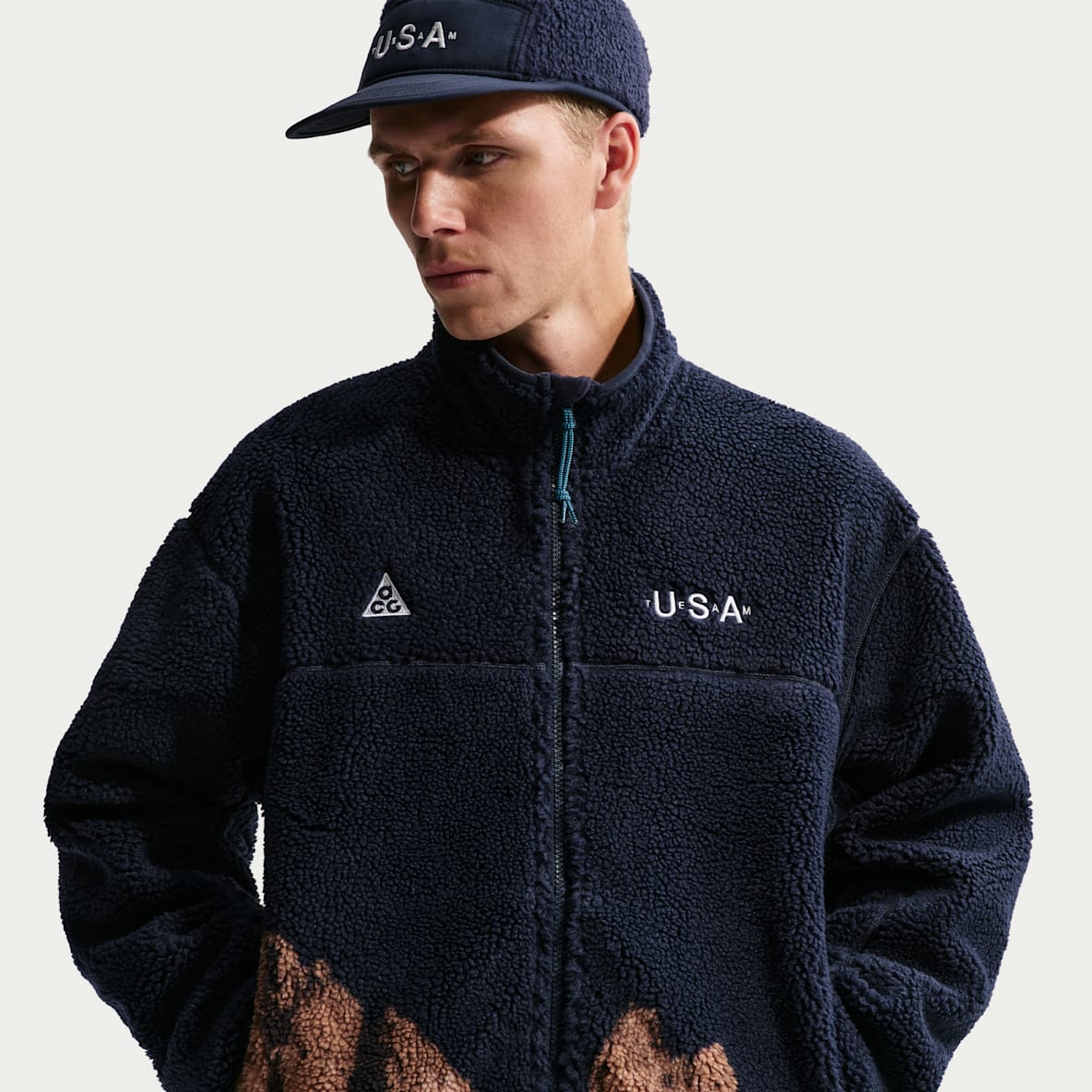 Nike ACG USA Men's Therma-FIT ADV Windproof Full-Zip Fleece Jacket