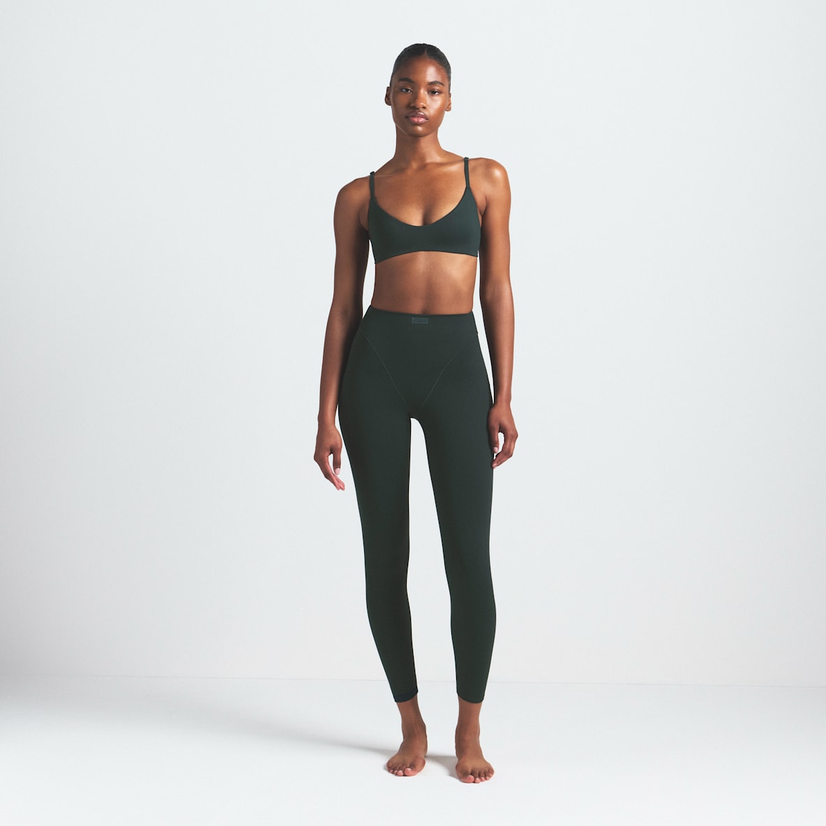 NikeSKIMS Matte Women's High-Waisted 26" Leggings