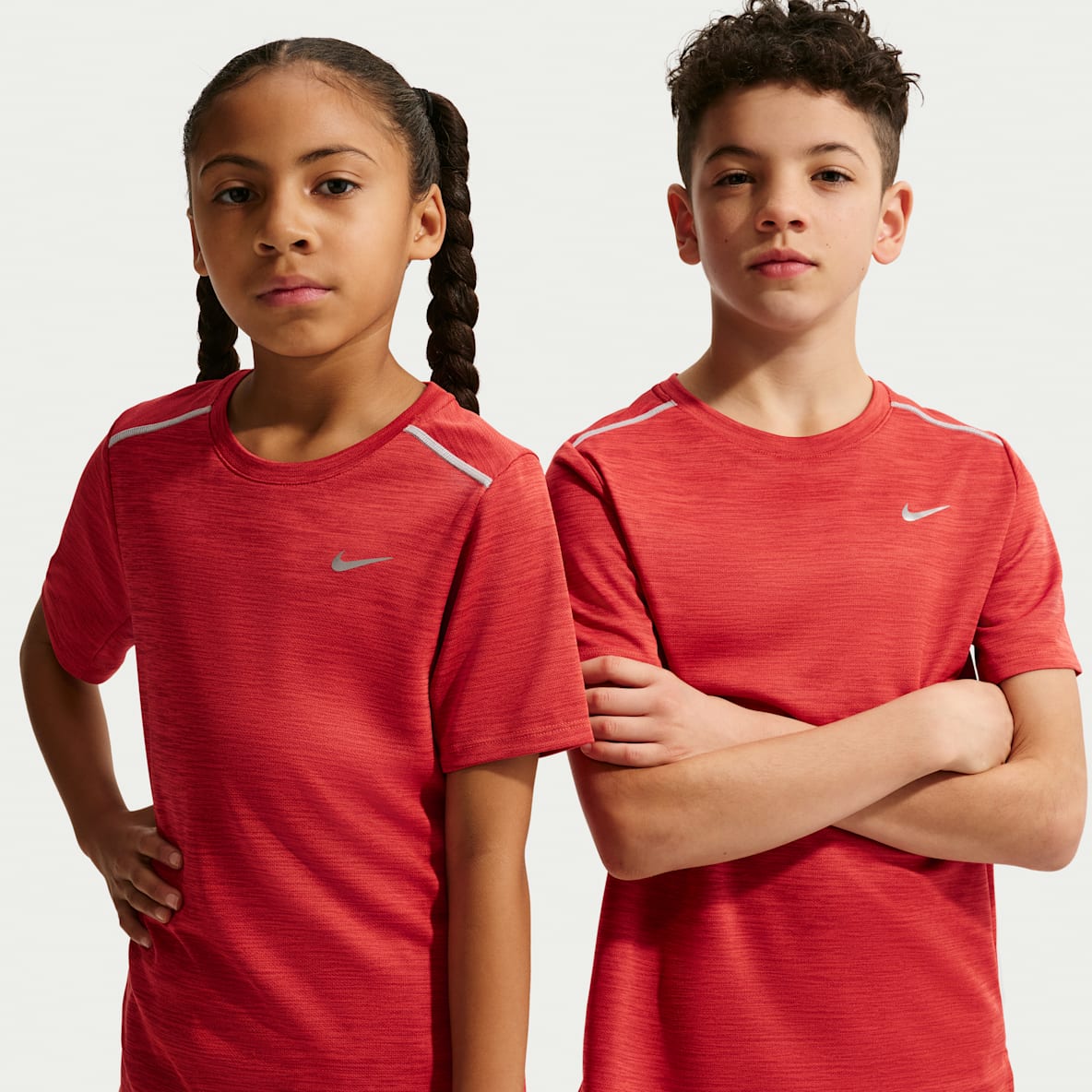 Nike Miler Older Kids' Dri-FIT Short-Sleeve Top