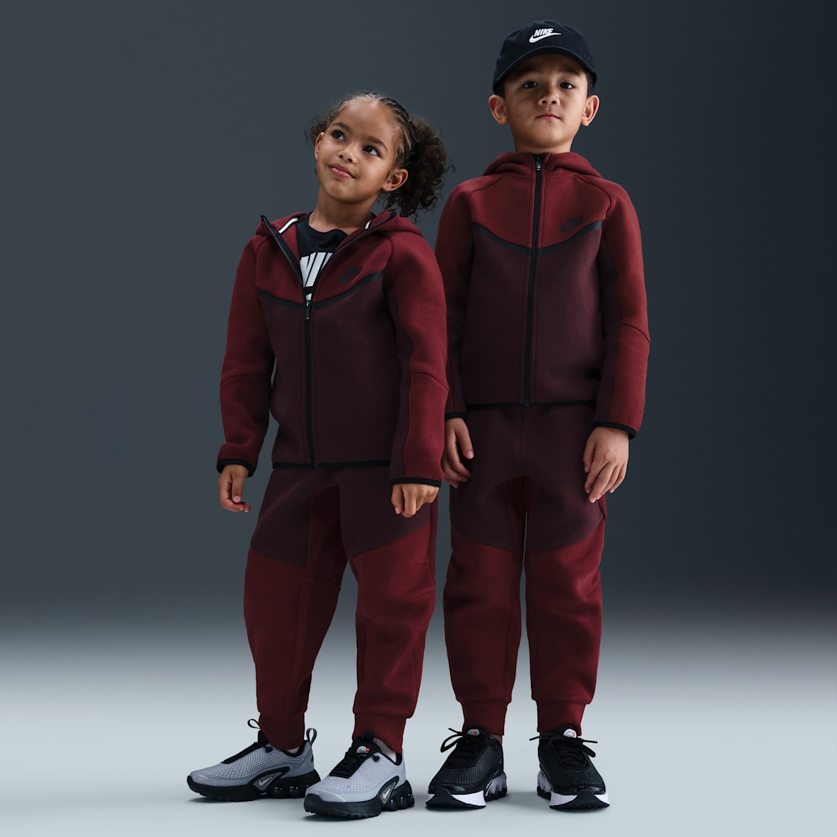 Nike Sportswear Nike Sportswear Conjunto de 2 piezas de sudadera de cierre completo Tech Fleece para niños de preescolar
