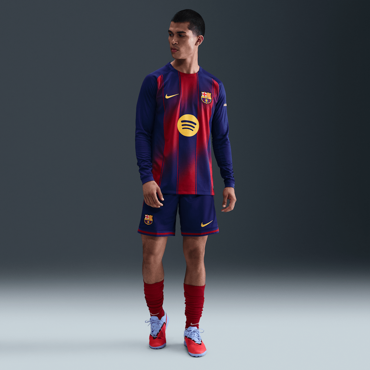 Primera equipación Stadium FC Barcelona 2025/26 Primera equipación Stadium FC Barcelona 2025/26 Pantalón corto de fútbol Replica Nike Dri-FIT - Hombre