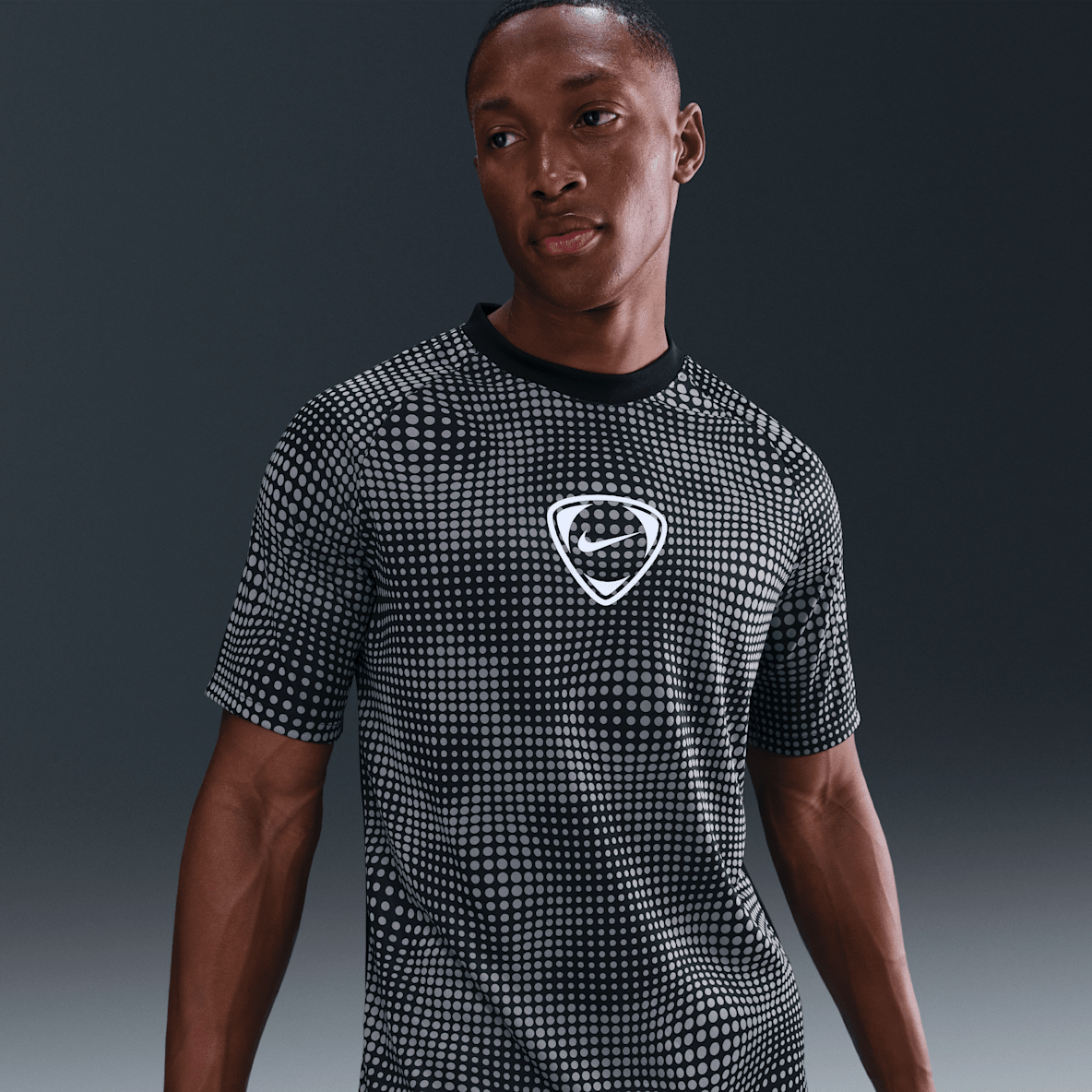 Nike Academy+ Nike Academy+ Pánské fotbalové tričko Dri-FIT s krátkým rukávem