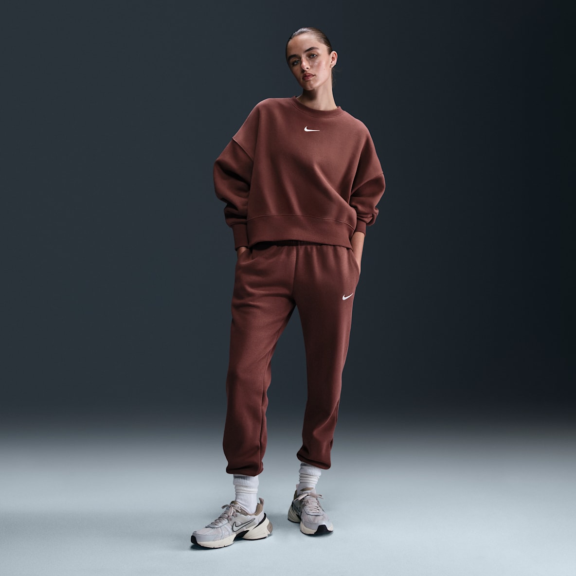 Nike Sportswear Phoenix Fleece Nike Sportswear Phoenix Fleece Women's Mid-Rise Sweatpants