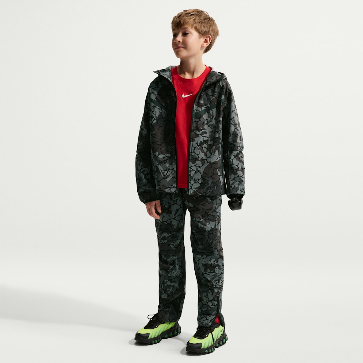 Nike Sportswear Tech Woven Big Kids' (Boys') Joggers