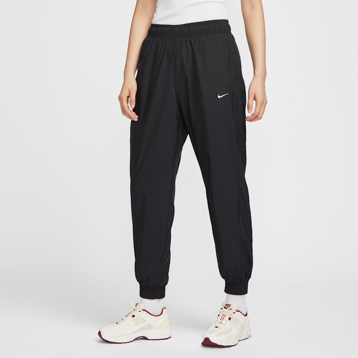 Nike Sportswear Classic Wovens Nike Sportswear Classic Wovens Women's UV Mid-Rise Loose Joggers