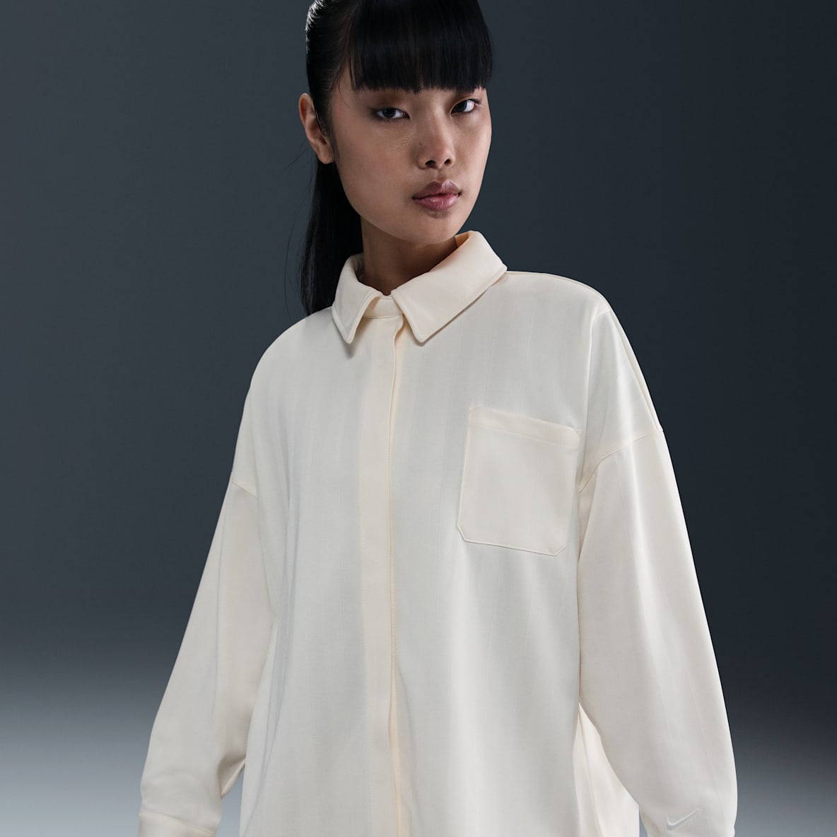 Nike Sportswear Nike Sportswear Women's Oversized Jacquard Striped Button-Down Shirt