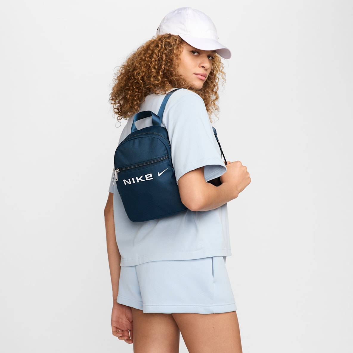 Nike Sportswear Futura Nike Sportswear Futura Women's Mini Backpack (6L)