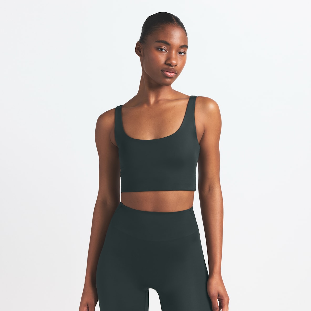 NikeSKIMS Shine Women's Scoop-Neck Bra Top