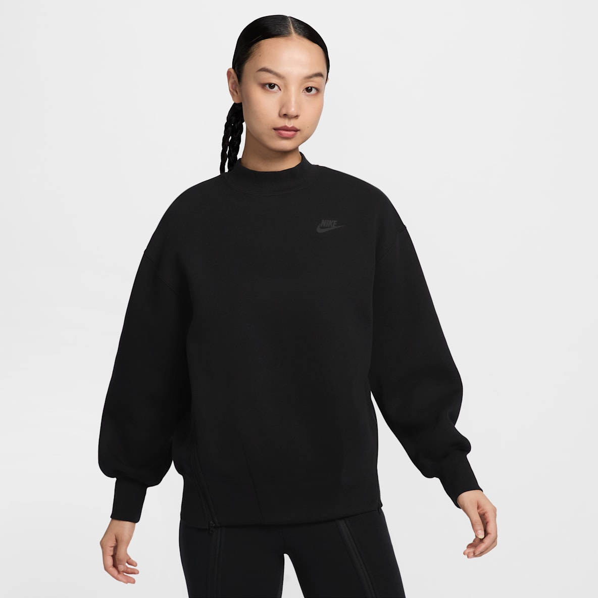 Nike Sportswear Tech Fleece Nike Sportswear Tech Fleece Women's Oversized Crew-Neck Sweatshirt