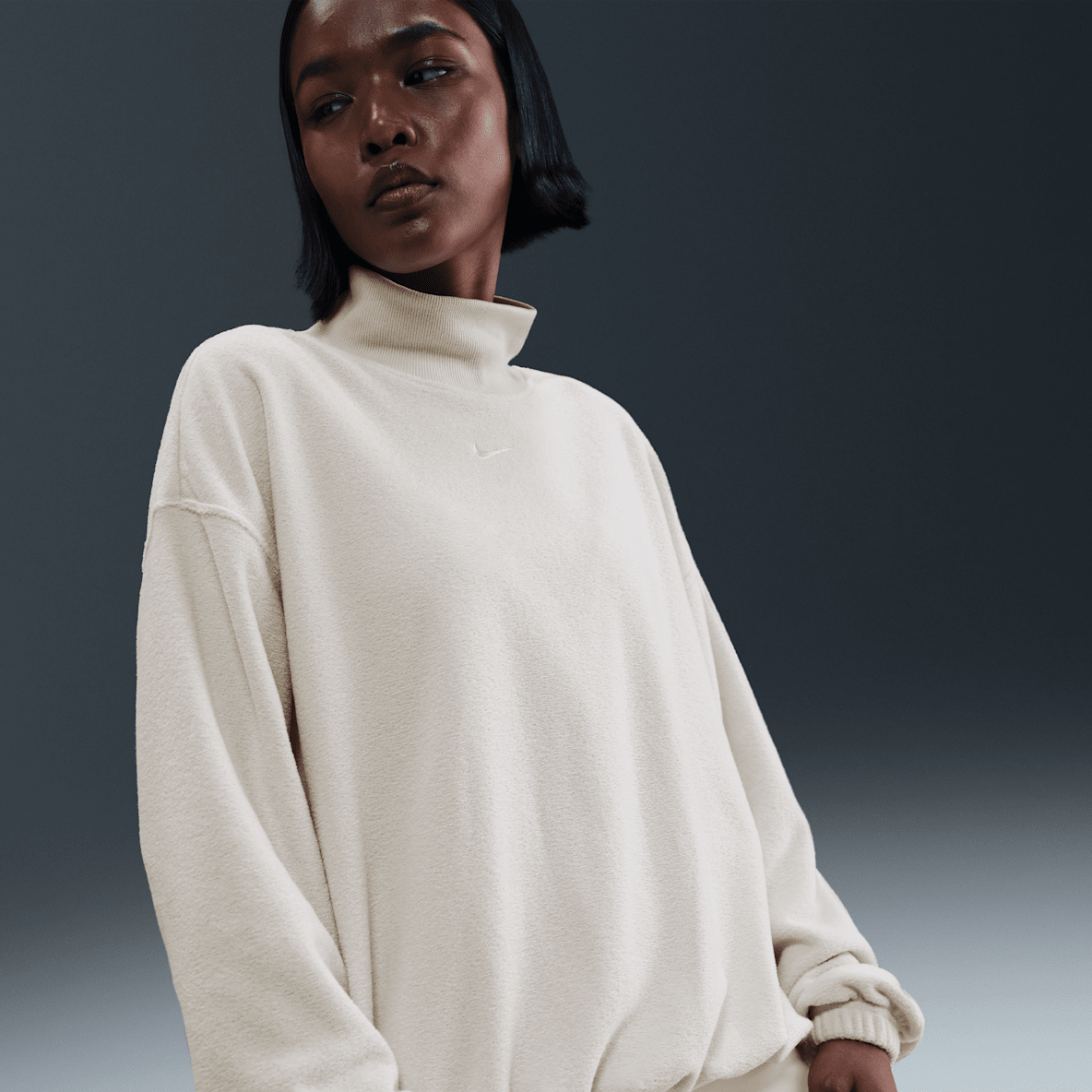 Nike Sportswear Phoenix Plush Nike Sportswear Phoenix Plush Women's Cozy Fleece Oversized Mock-Neck Top
