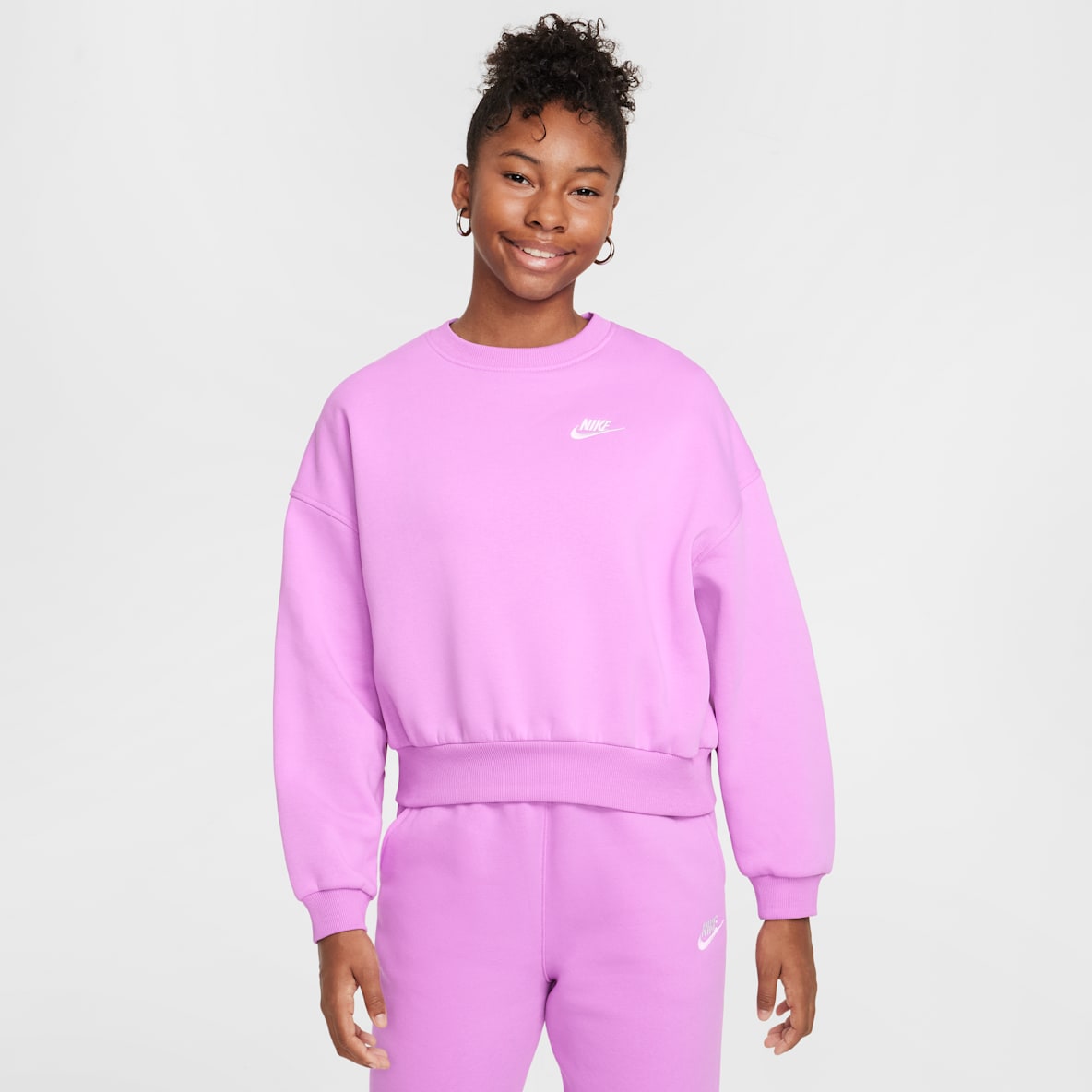 Nike Sportswear Club Fleece Nike Sportswear Club Fleece Girls' Boxy Crew-Neck Sweatshirt