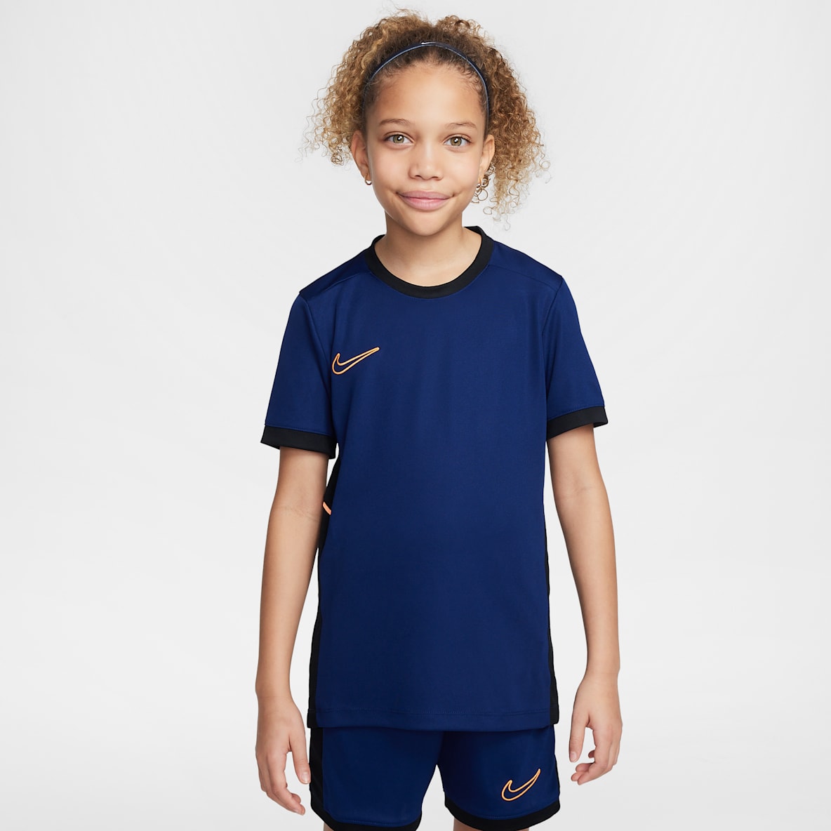 Nike Academy Nike Academy Playera de fútbol Dri-FIT para niños talla grande