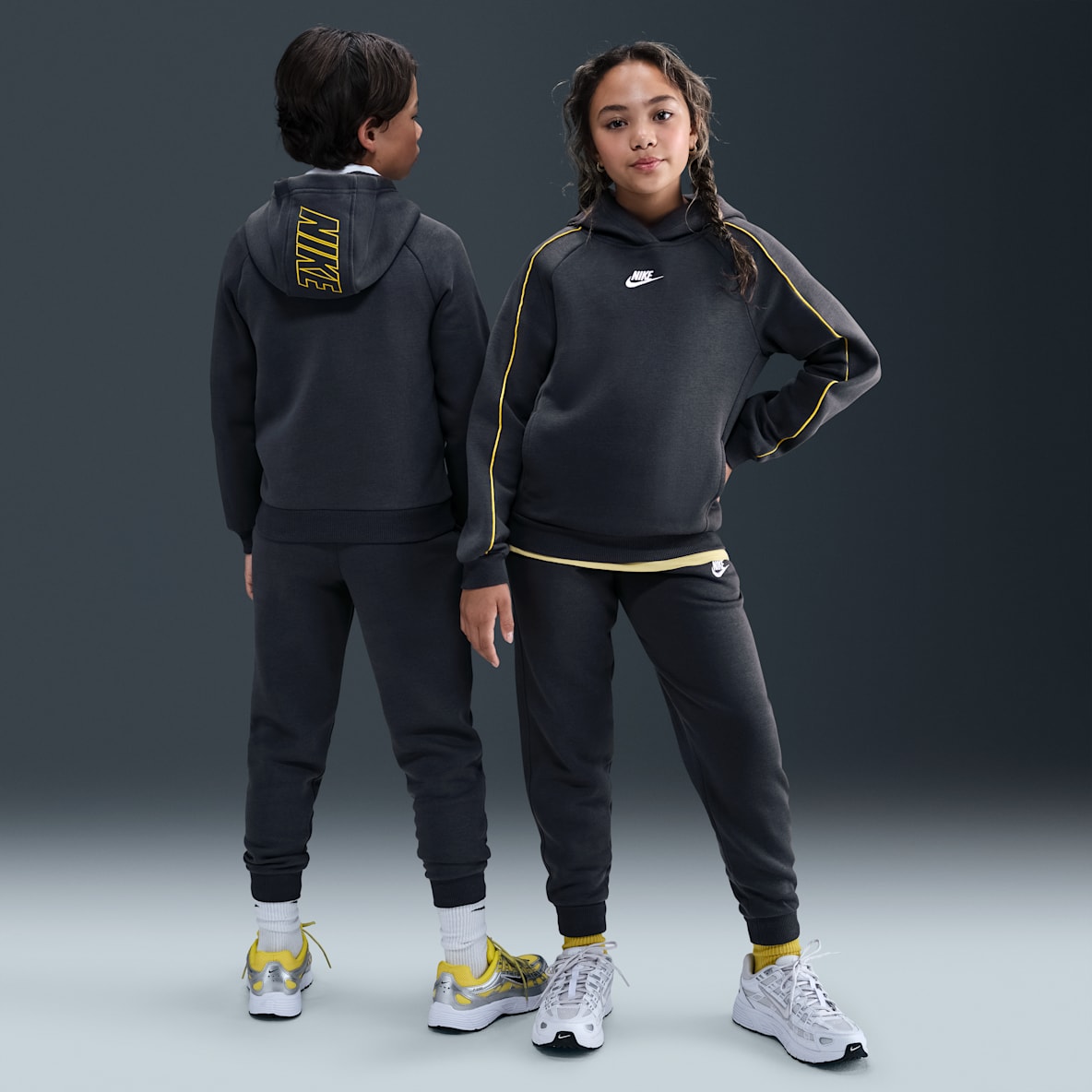 Nike Sportswear Club Fleece Nike Sportswear Club Fleece Trainingspak met capuchon voor kids