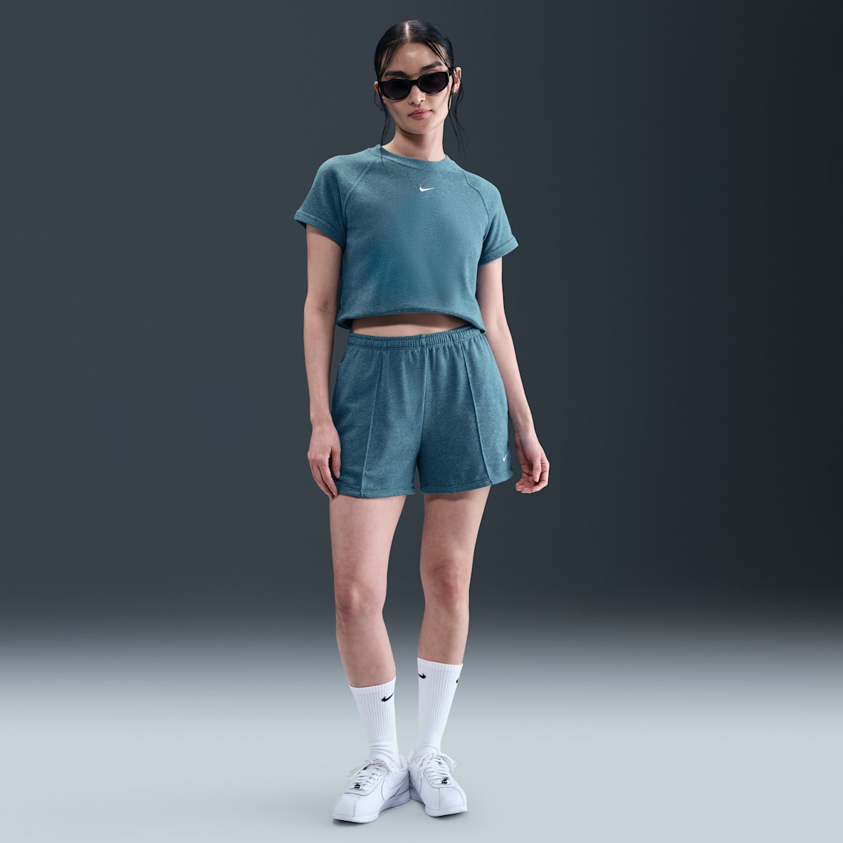 나이키 스포츠웨어 칠 테리 나이키 스포츠웨어 칠 테리 여성 미드라이즈 4인치 프렌치 테리 쇼츠