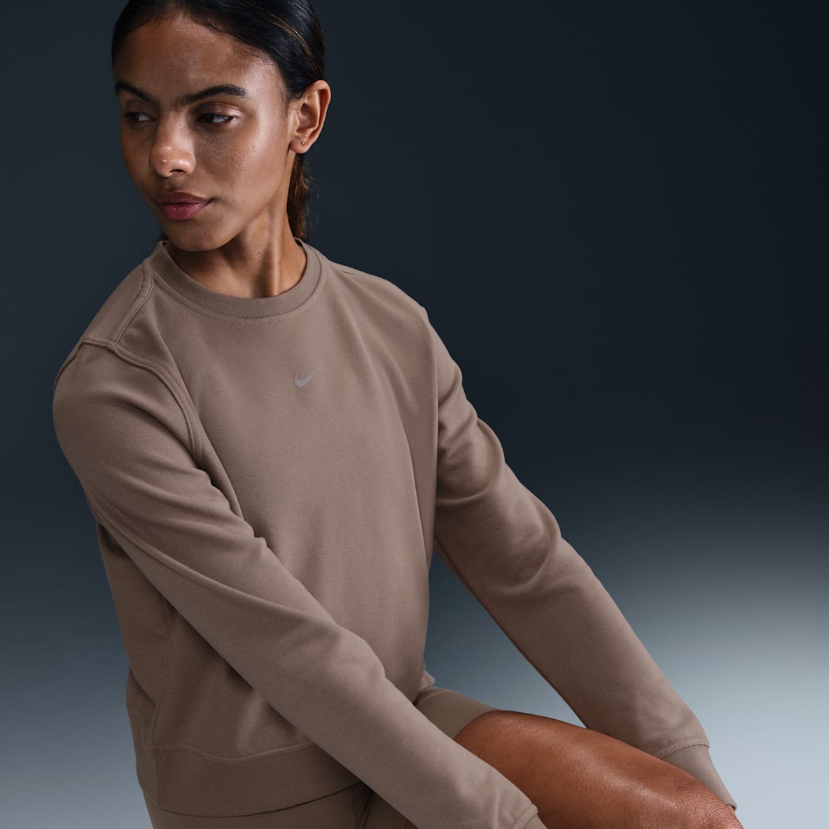 Nike Dri-FIT One Sudadera de French Terry con cuello redondo para mujer