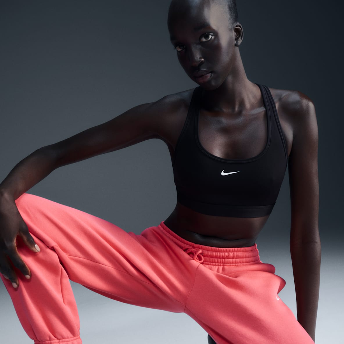 Nike Swoosh Light Support Nike Swoosh Light Support Women's Non-Padded Sports Bra
