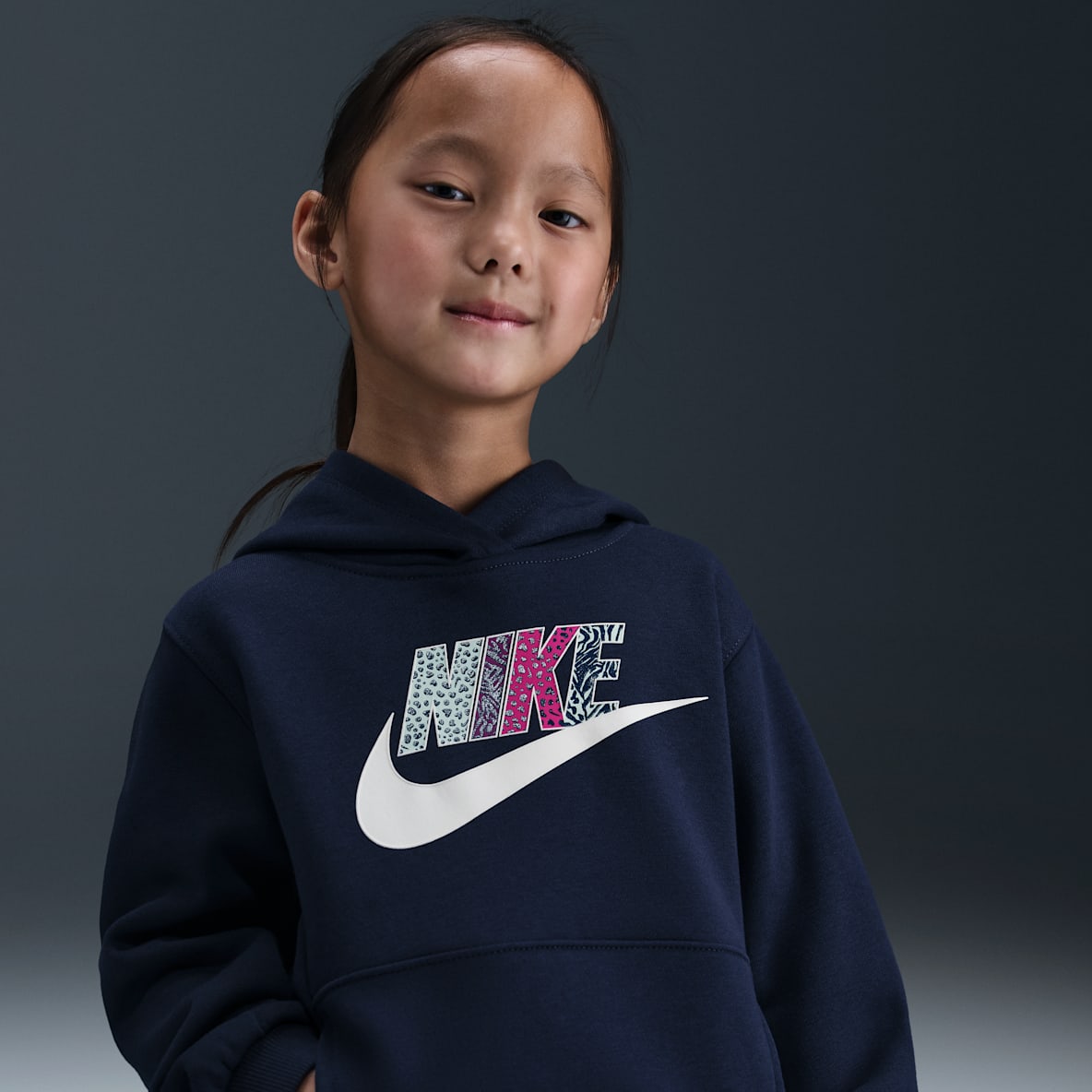 Nike Wild Warmth Sudadera con gorro sin cierre para niños talla pequeña