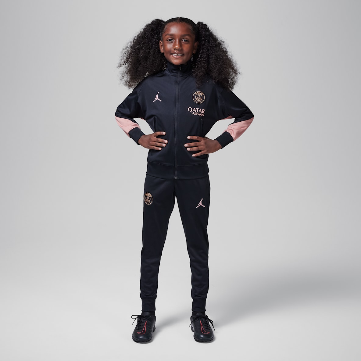 Paris Saint-Germain Strike Third Paris Saint-Germain Strike Third Jordan Dri-FIT Fußball-Trainingsanzug aus Strickmaterial für ältere Kinder
