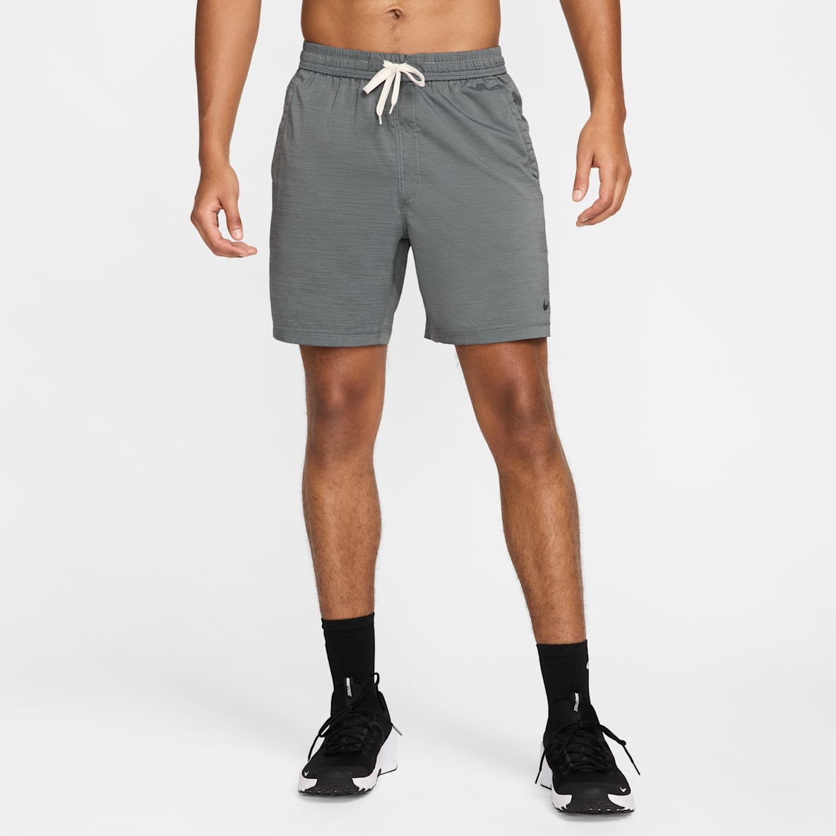 Nike Form Men's Dri-FIT 7" Unlined Versatile Shorts