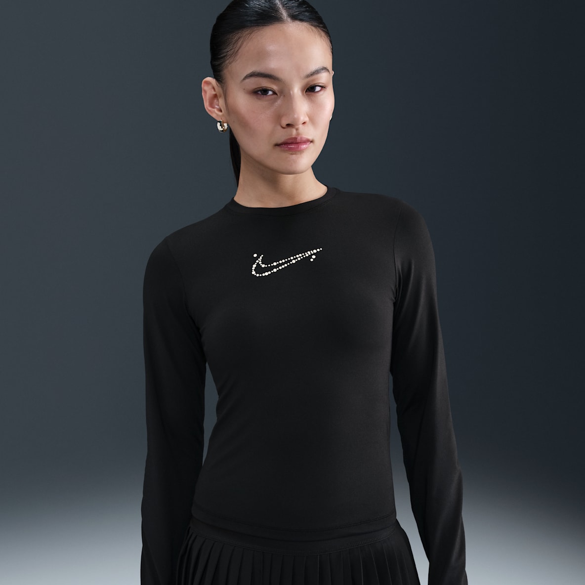 Nike Sportswear Nike Sportswear Skrócony damski T-shirt z długim rękawem o przylegającym kroju
