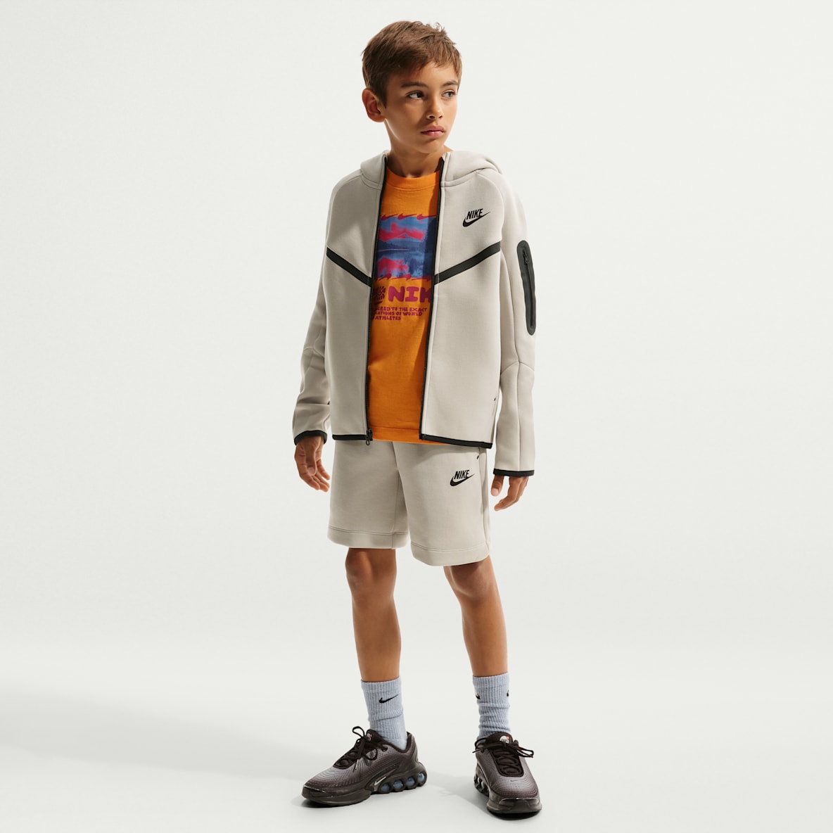 Nike Sportswear Tech Fleece Shorts para niños talla grande