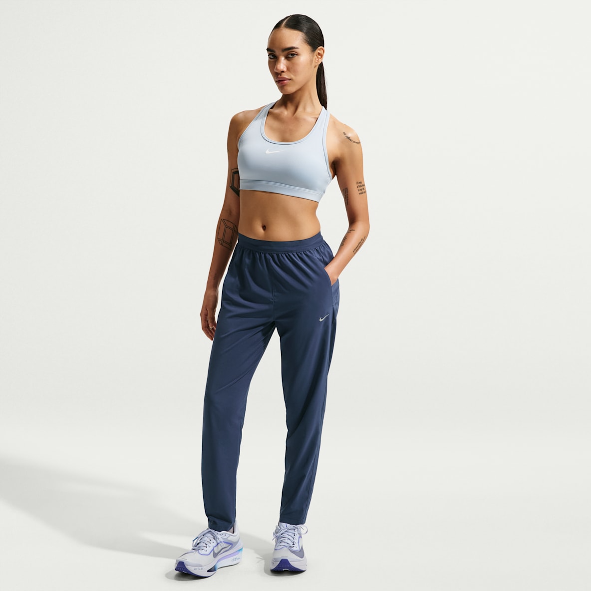 Nike Tempo Nike Tempo Dri-FIT 7/8-Laufhose mit mittelhohem Bund für Damen