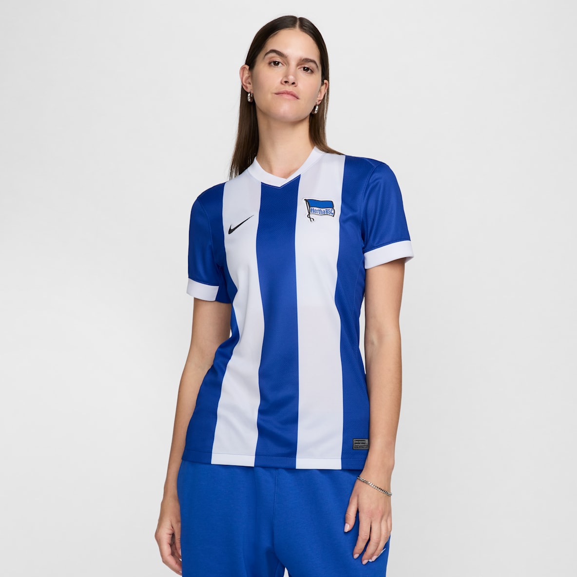 Primera equipación Stadium Hertha BSC 2024/25 Camiseta de fútbol tipo réplica Nike Dri-FIT - Mujer