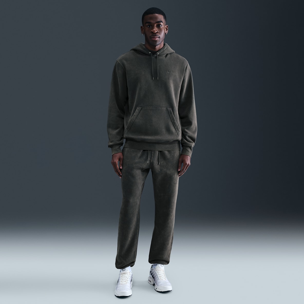 Nike Sportswear Club Nike Sportswear Club Men's Washed Cuffed Fleece Pants