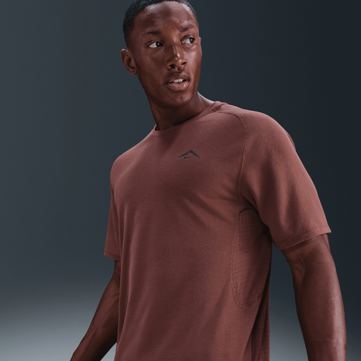 Nike Solar Chase Nike Solar Chase Dri-FIT ADV Kurzarm-Laufoberteil (Herren)