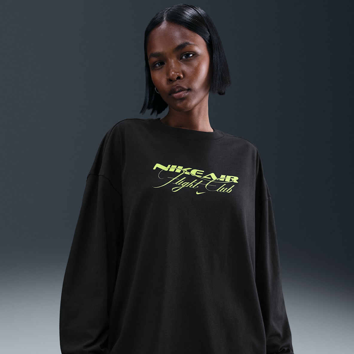 Nike Sportswear Playera de manga larga oversized para mujer