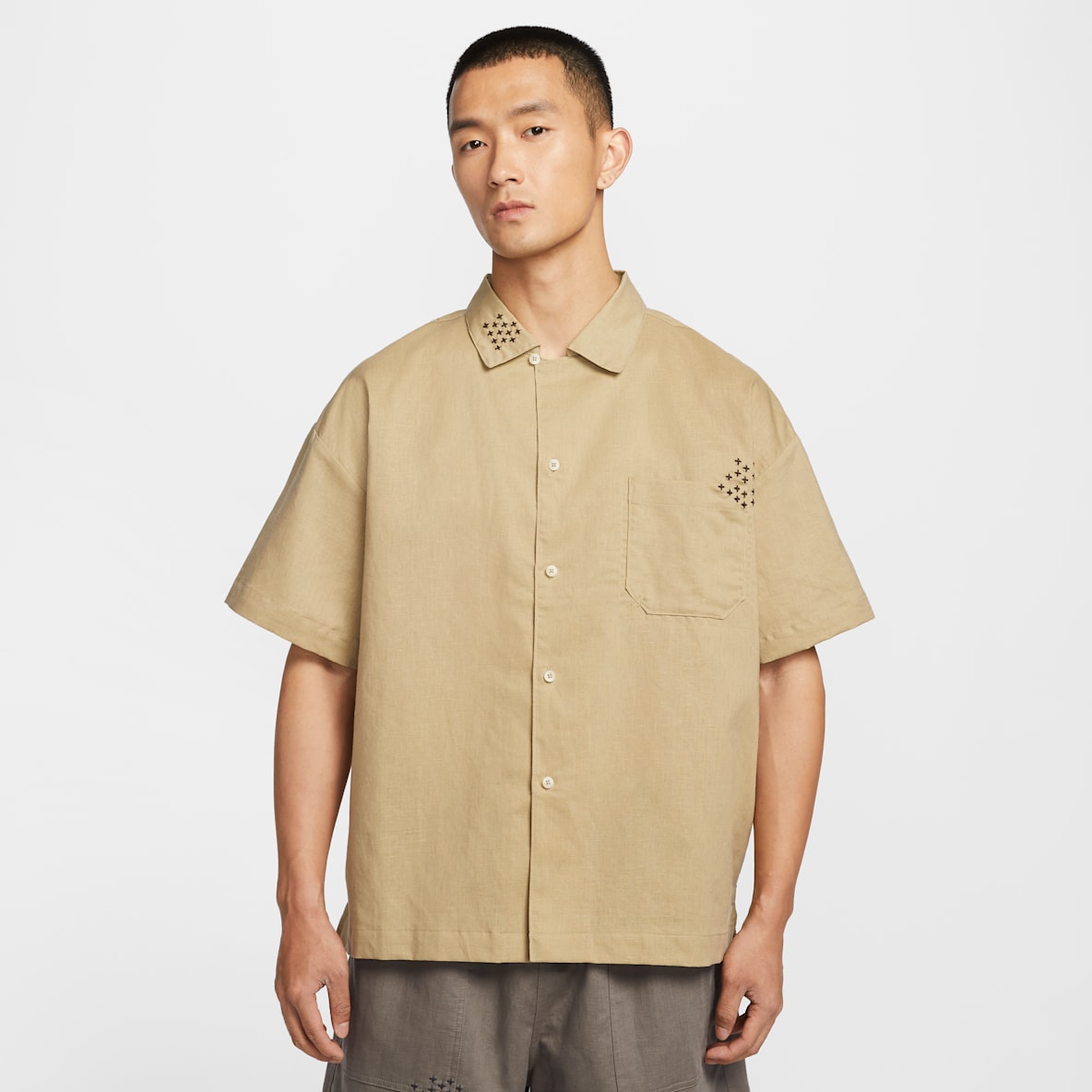 Nike Life Nike Life Men's Linen Short-Sleeve Button Down