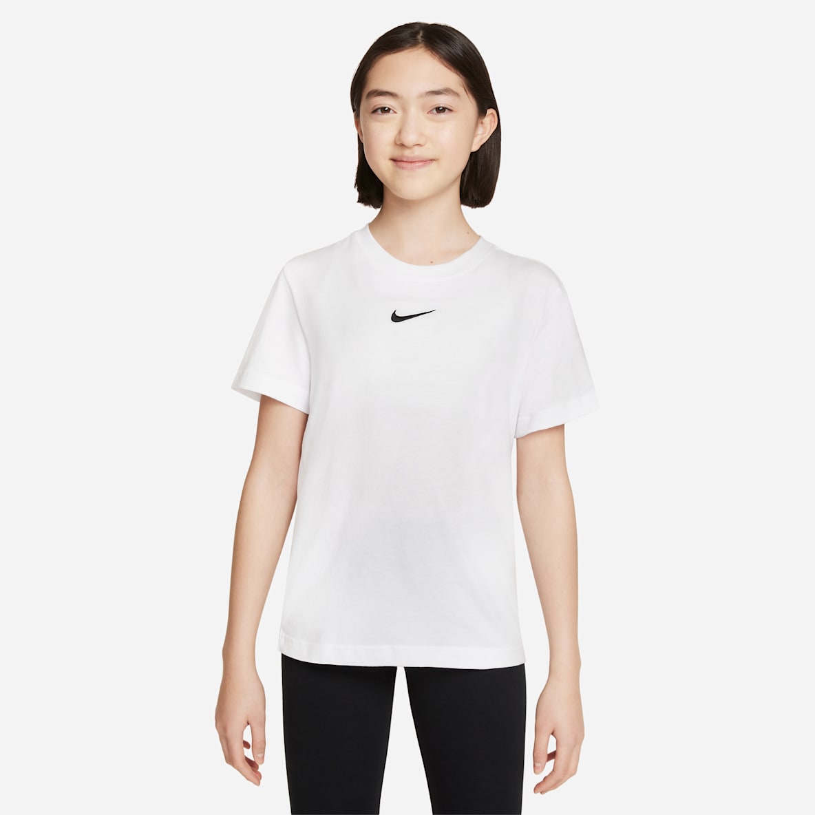 Nike Sportswear Big Kids' (Girls') T-Shirt