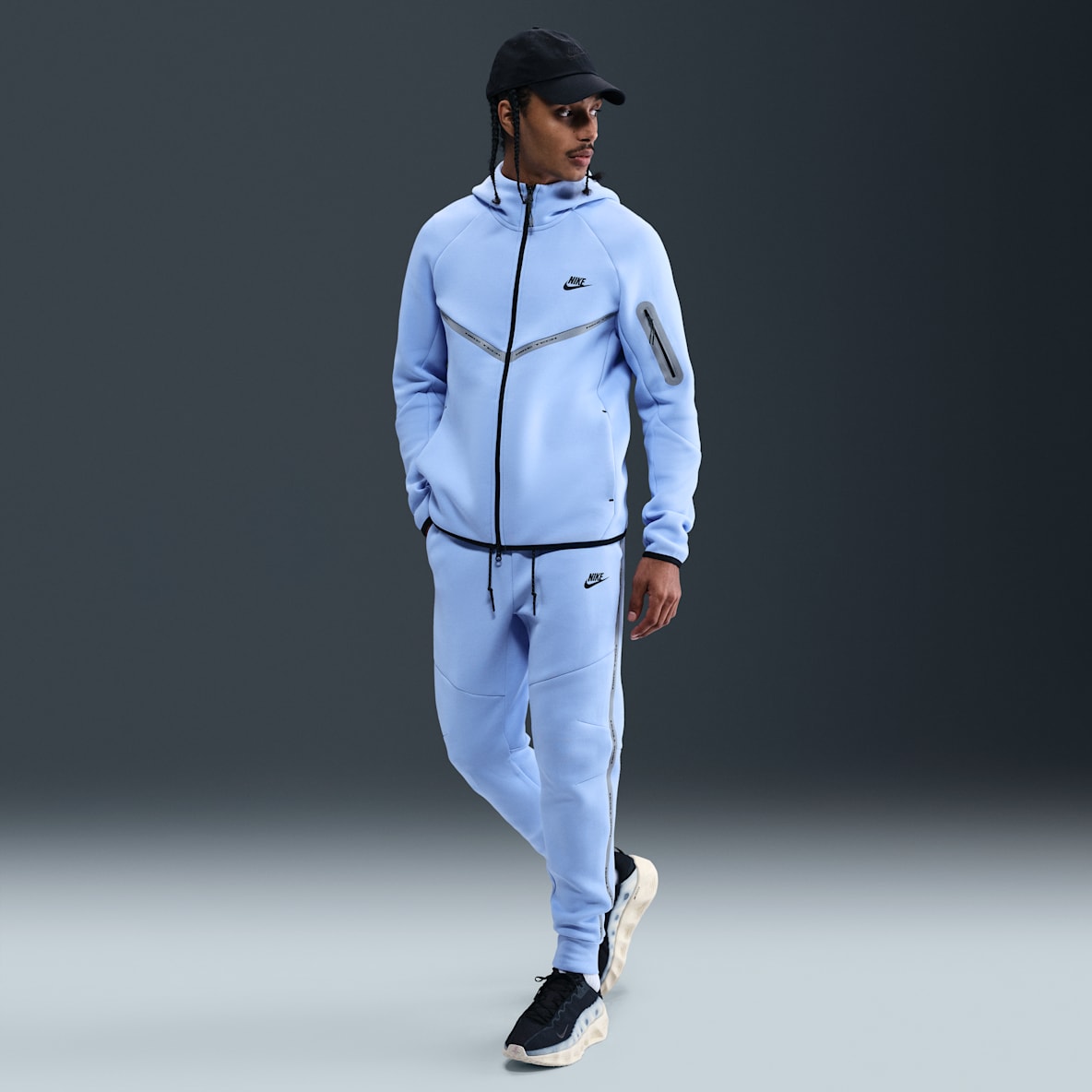 Nike Tech Nike Tech Men's Fleece Joggers with Reflective Accents