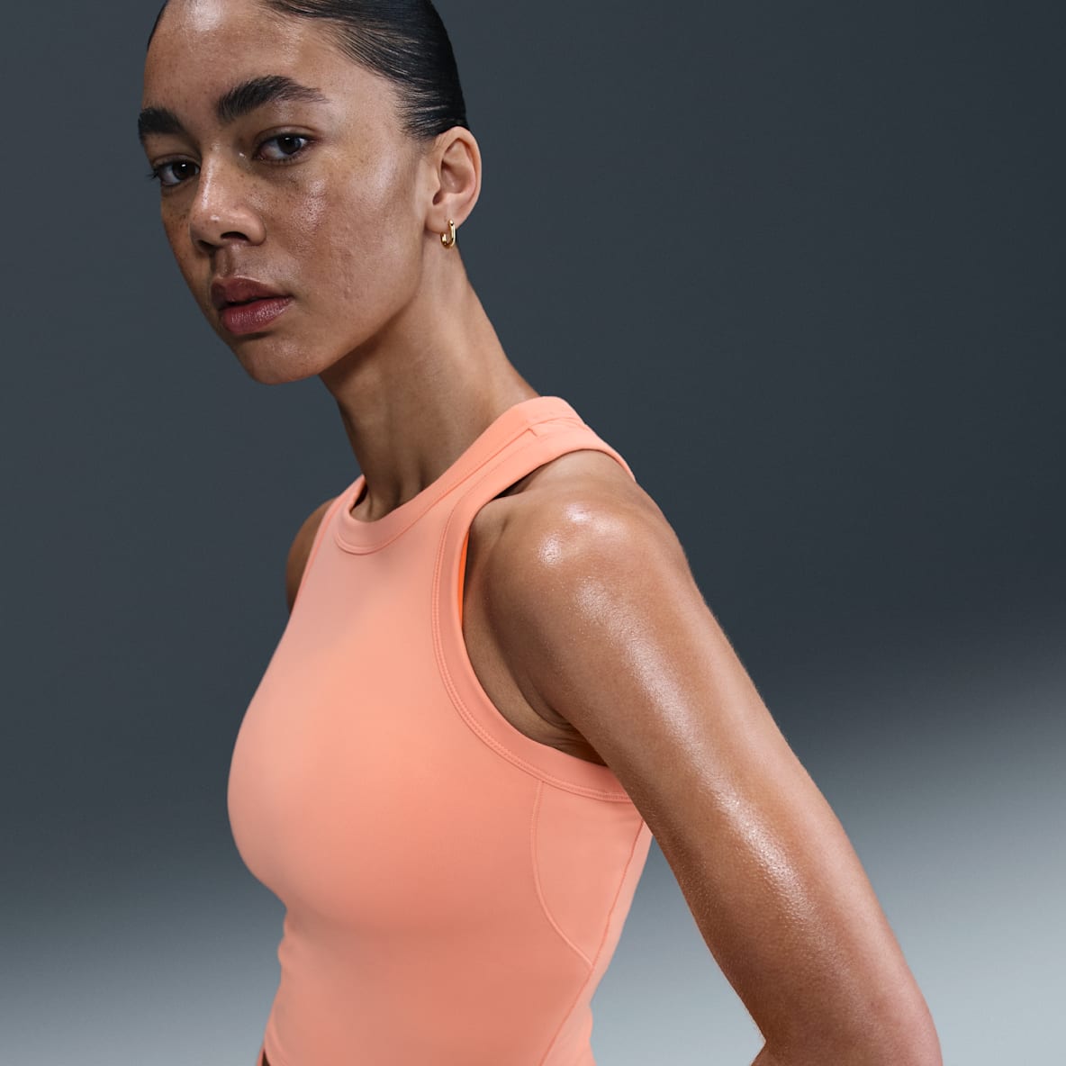 Nike One Fitted Nike One Fitted Camiseta de tirantes Dri-FIT cropped para mujer