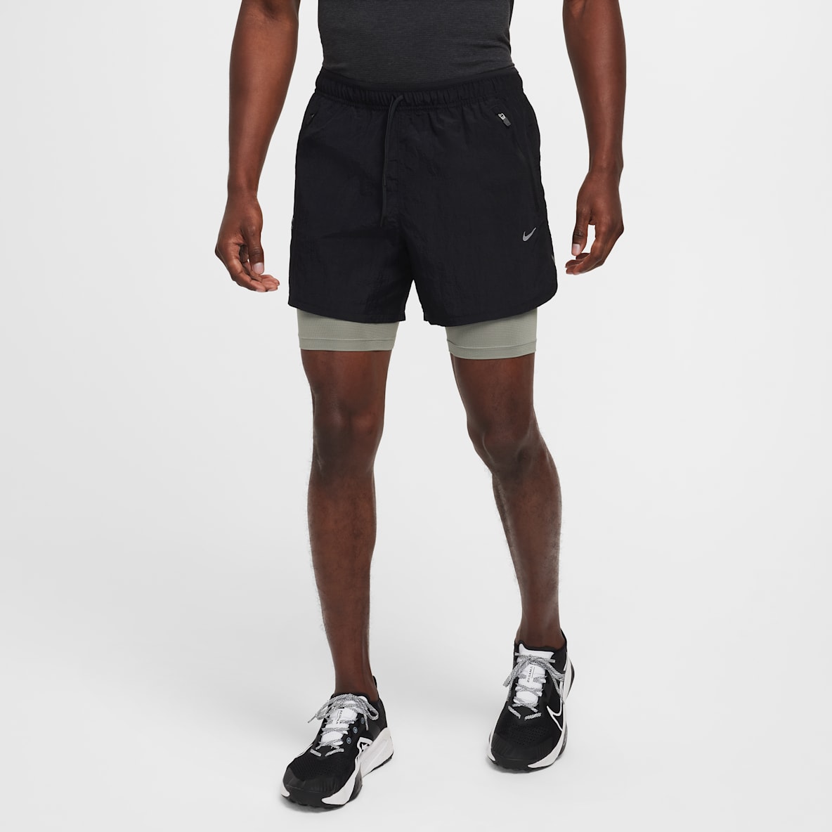 Nike Stride Running Division Nike Stride Running Division Men's 13cm (approx.) Dri-FIT Water-Repellent 2-in-1 Running Shorts