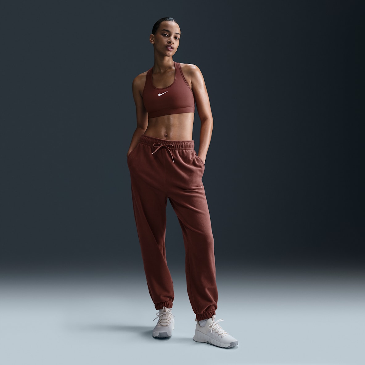 Nike Therma-FIT One Nike Therma-FIT One Pants de tejido Fleece holgado para mujer