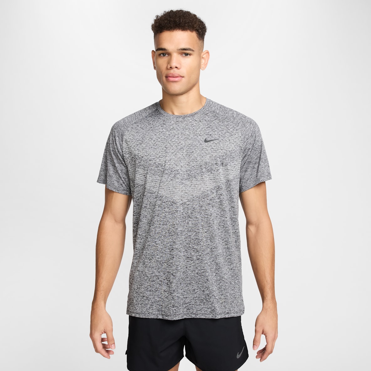 Nike Stride Nike Stride Men's Dri-FIT ADV Short-Sleeve Running Top