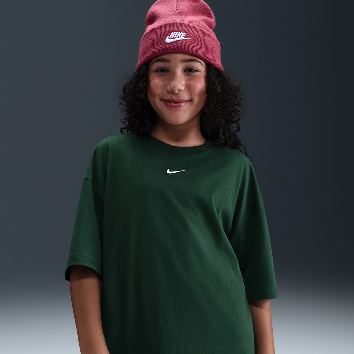 Nike Sportswear Nike Sportswear Older Kids' (Girls') Oversized T-Shirt