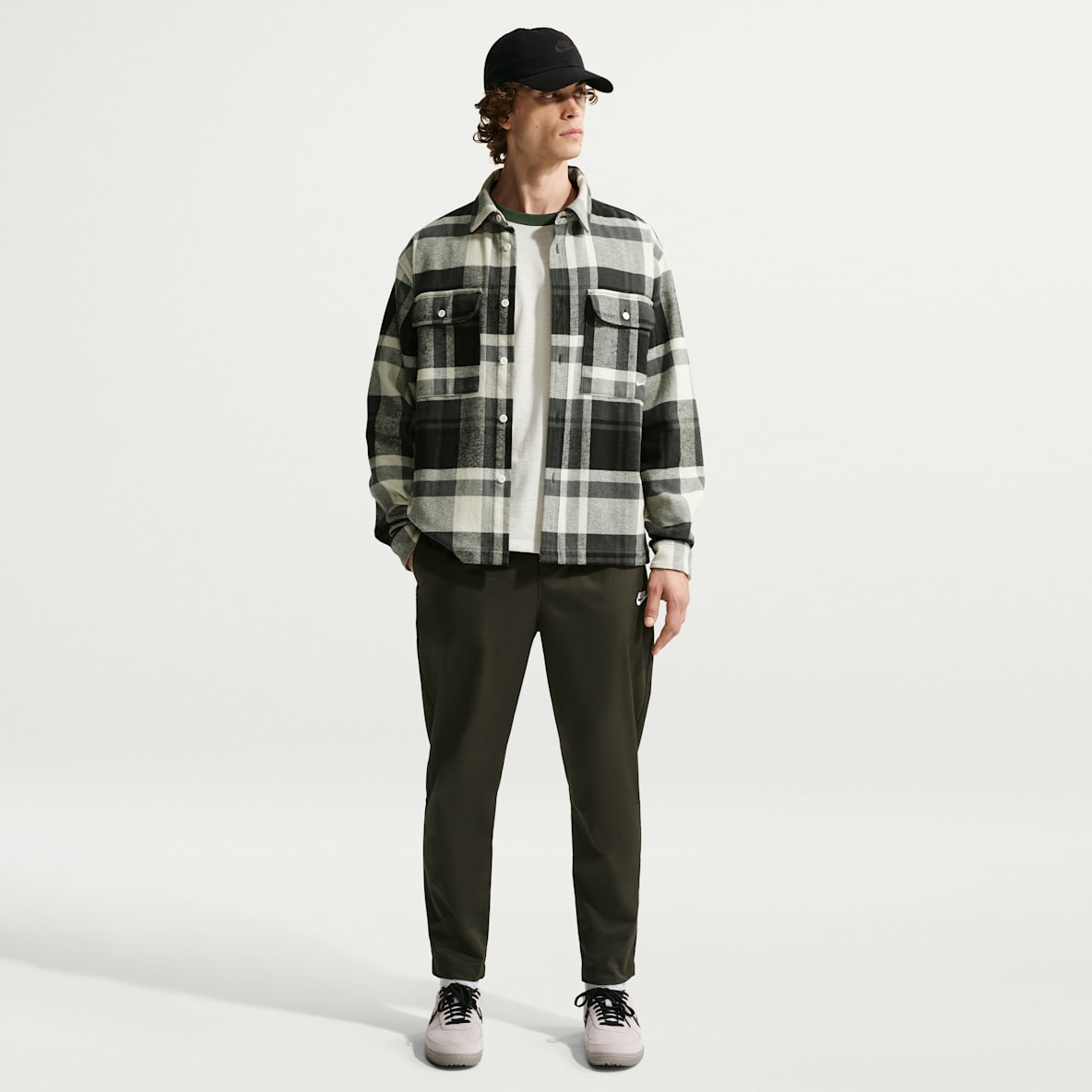 Nike Club Men's Woven Tapered Pants