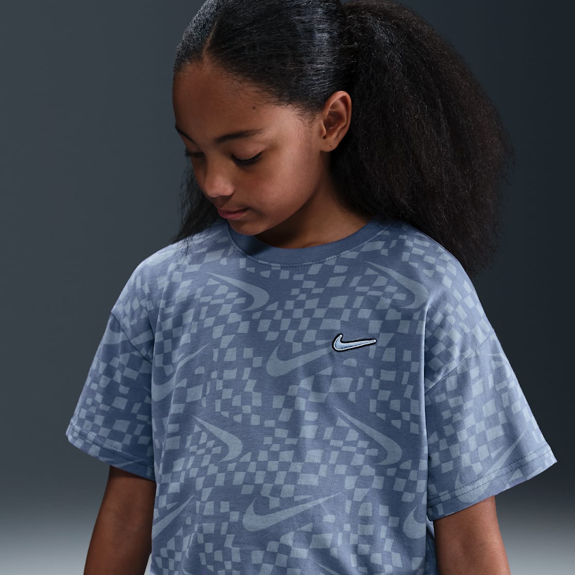 Nike Sportswear Playera para niña talla grande