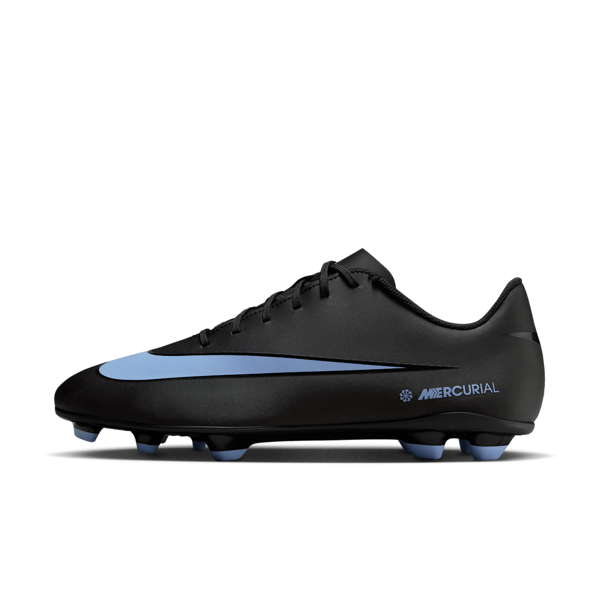 Nike Mercurial Vapor 16 Club Nike Mercurial Vapor 16 Club Fotbollssko för varierat underlag med lågt skaft