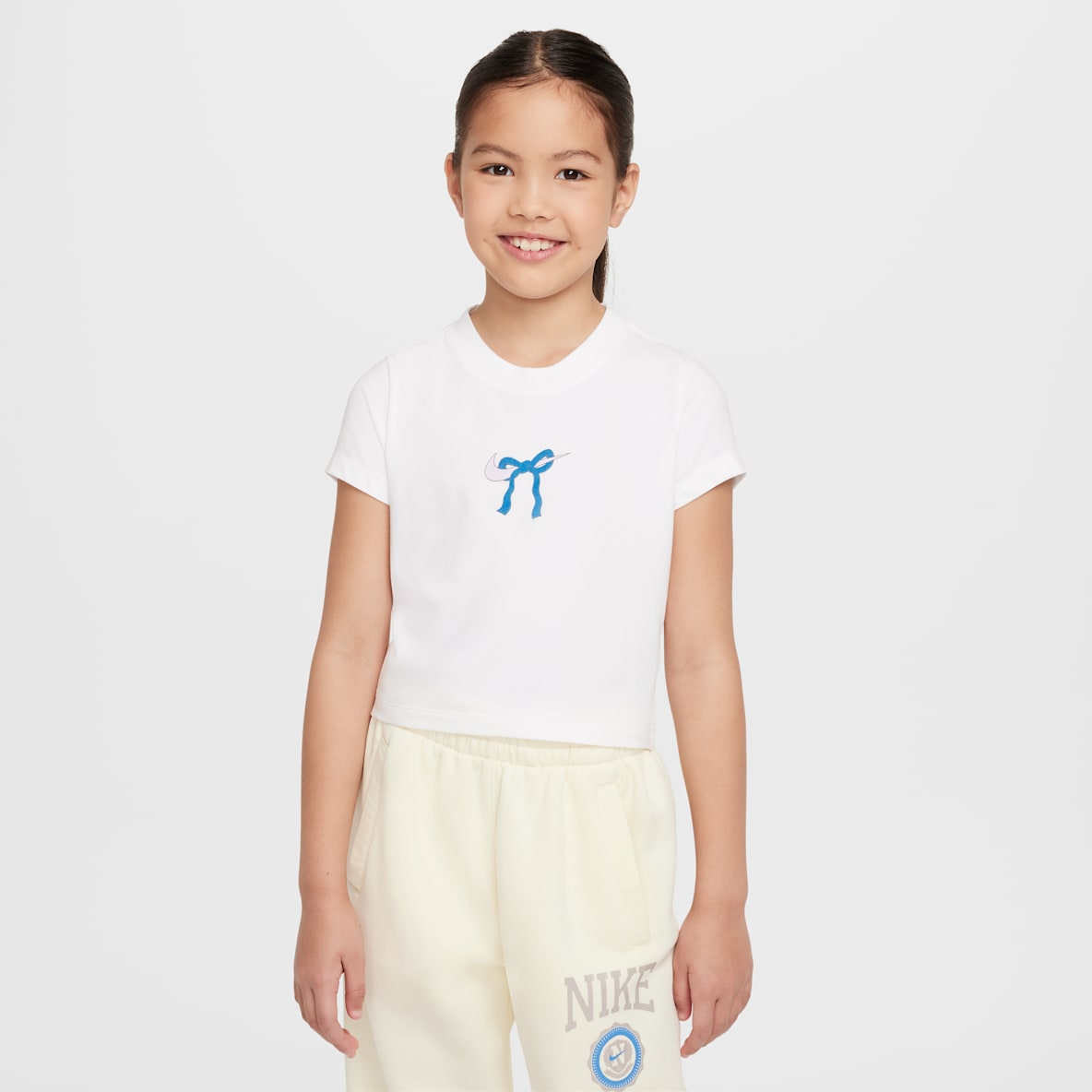 Nike Sportswear Nike Sportswear Older Kids' (Girls') T-Shirt