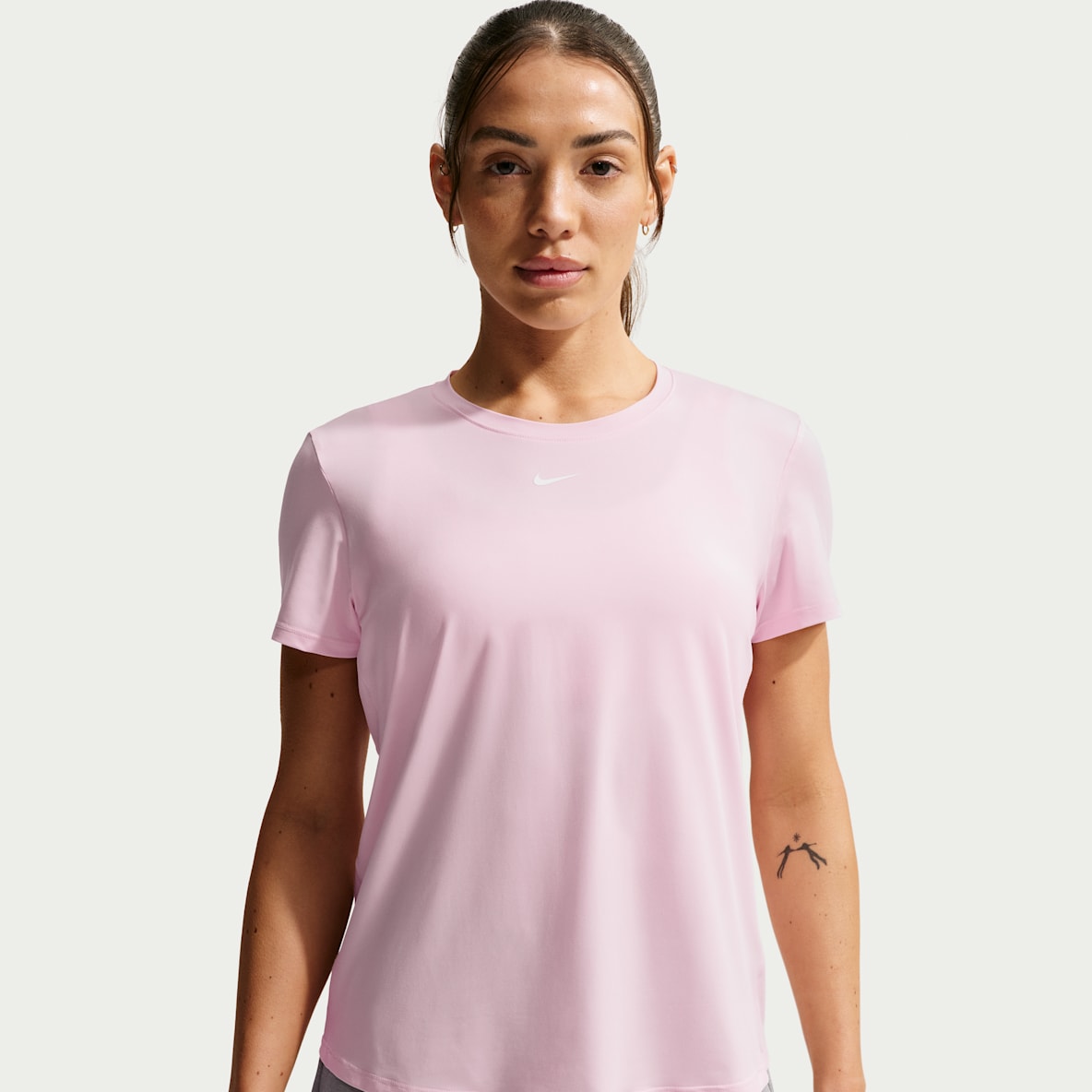 Nike One Classic Haut à manches courtes Dri-FIT pour femme