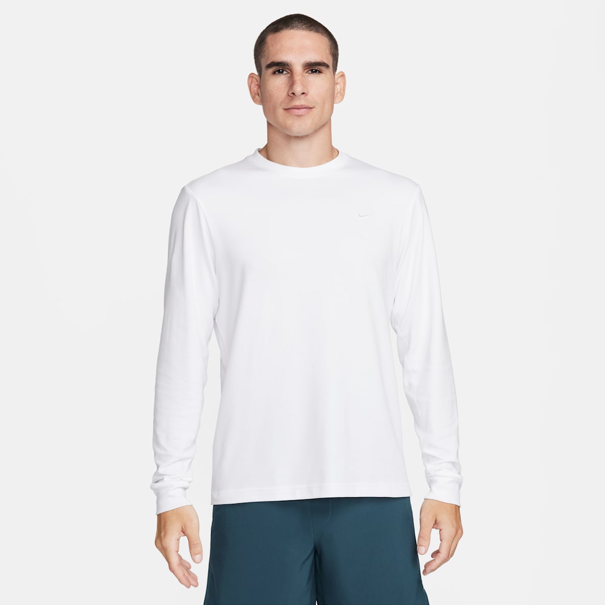 Nike Primary Nike Primary Men's Dri-FIT Long-Sleeve Versatile Top