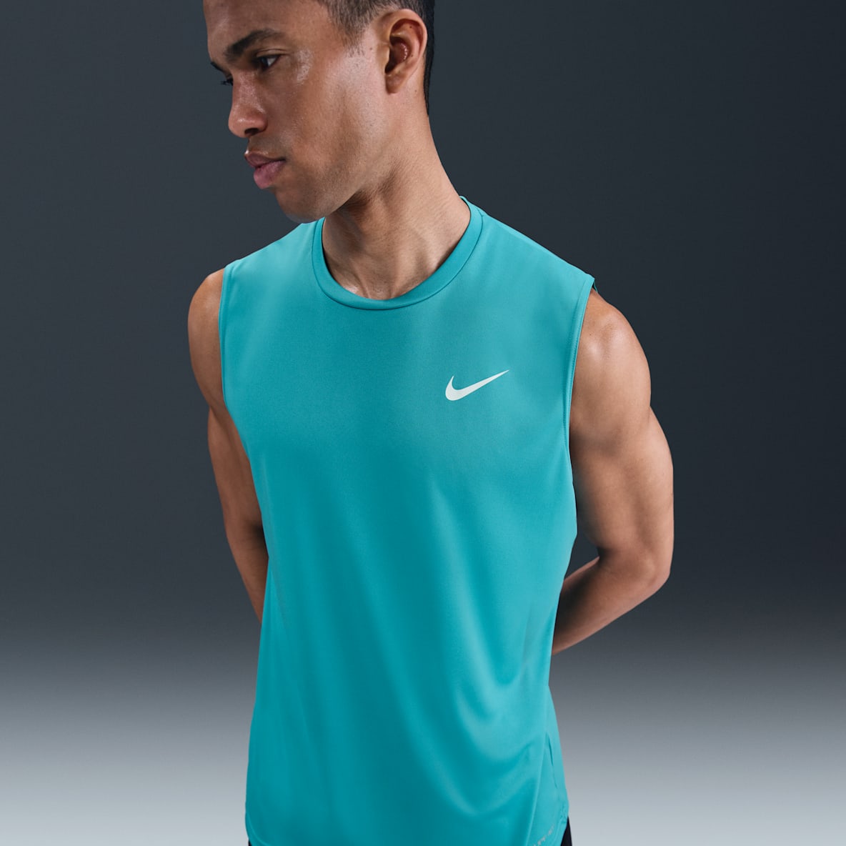 Nike Essential Camiseta Hydroguard de natación sin mangas para hombre