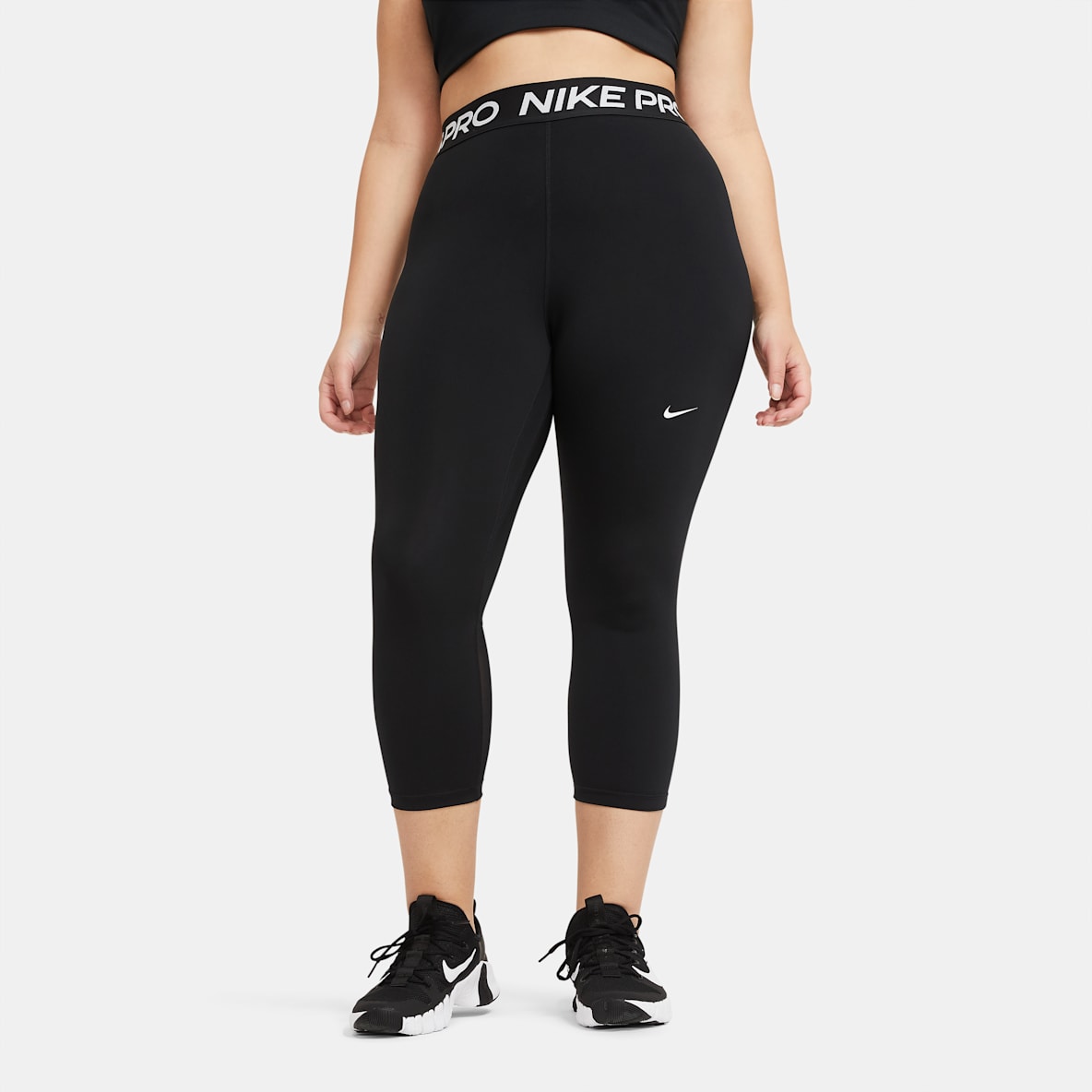 Nike Pro Nike Pro Women's Mid-Rise Crop Mesh-Panel Leggings (Plus Size)
